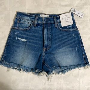 Abercrombie & Fitch The 4” Mom Short